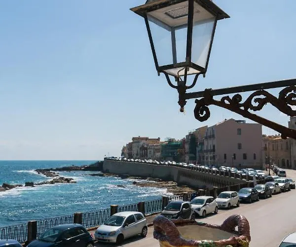 Blue Levante Vista Mare Con Terrazza Апартаменты