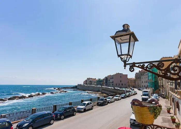 Blue Levante Vista Mare Con Terrazza Апартаменты *